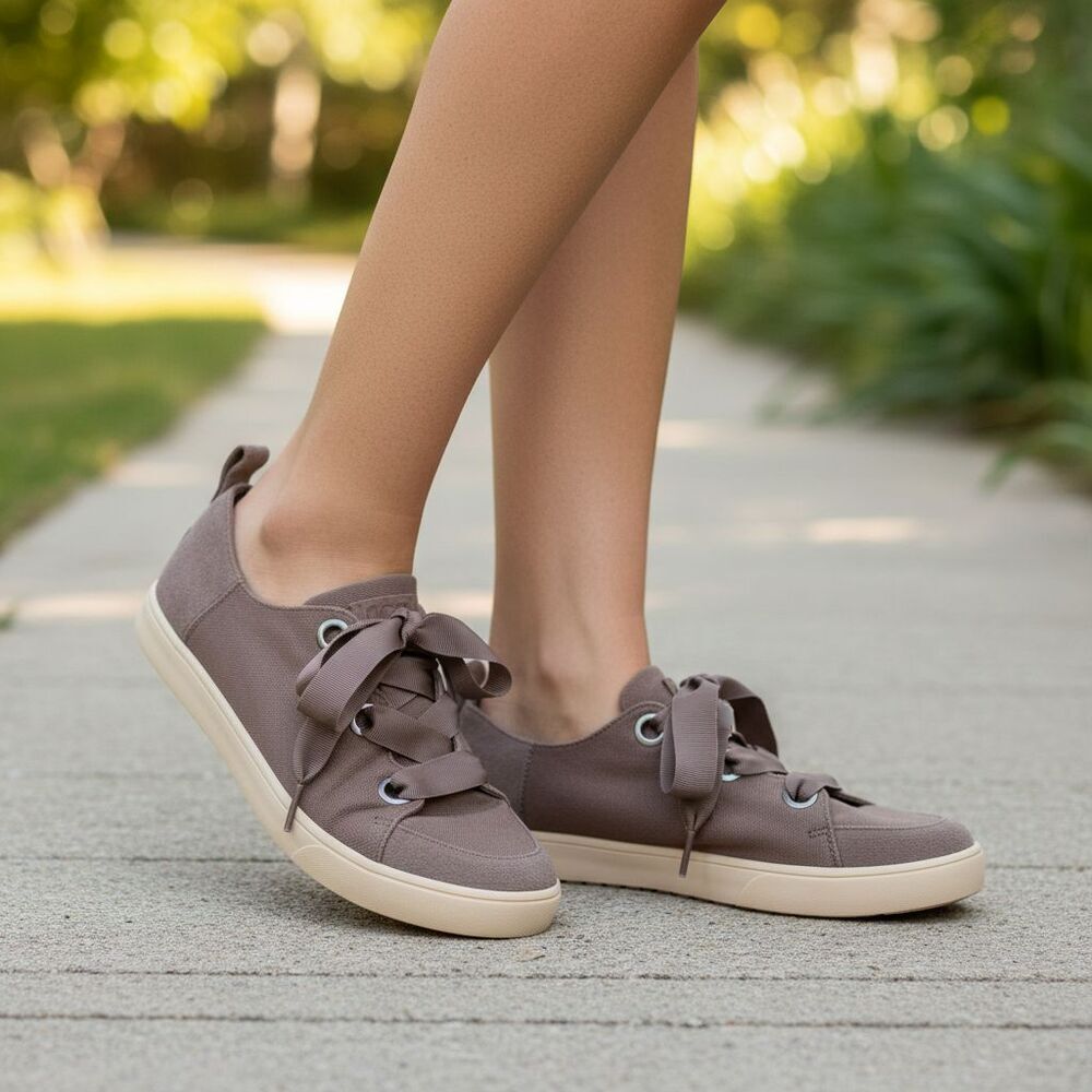 Koolaburra By Ugg Womens 8.5 Sneakers Shoes Ribbon Laces Brown Canvas Low Top